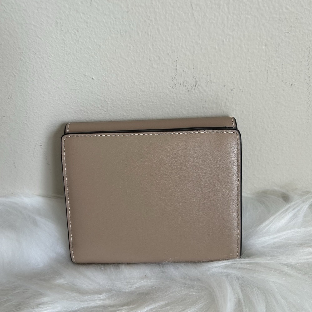 Coach Eliza Small Refined Calf Leather Bifold Wallet Silver / Taupe - Picture 2 of 6